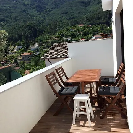 Casa Dos Valentins Сasa de vacaciones Gerês